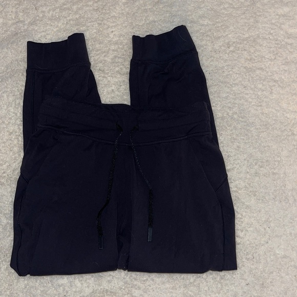 lululemon athletica Pants - Lululemon ready to rulu joggers size 4
